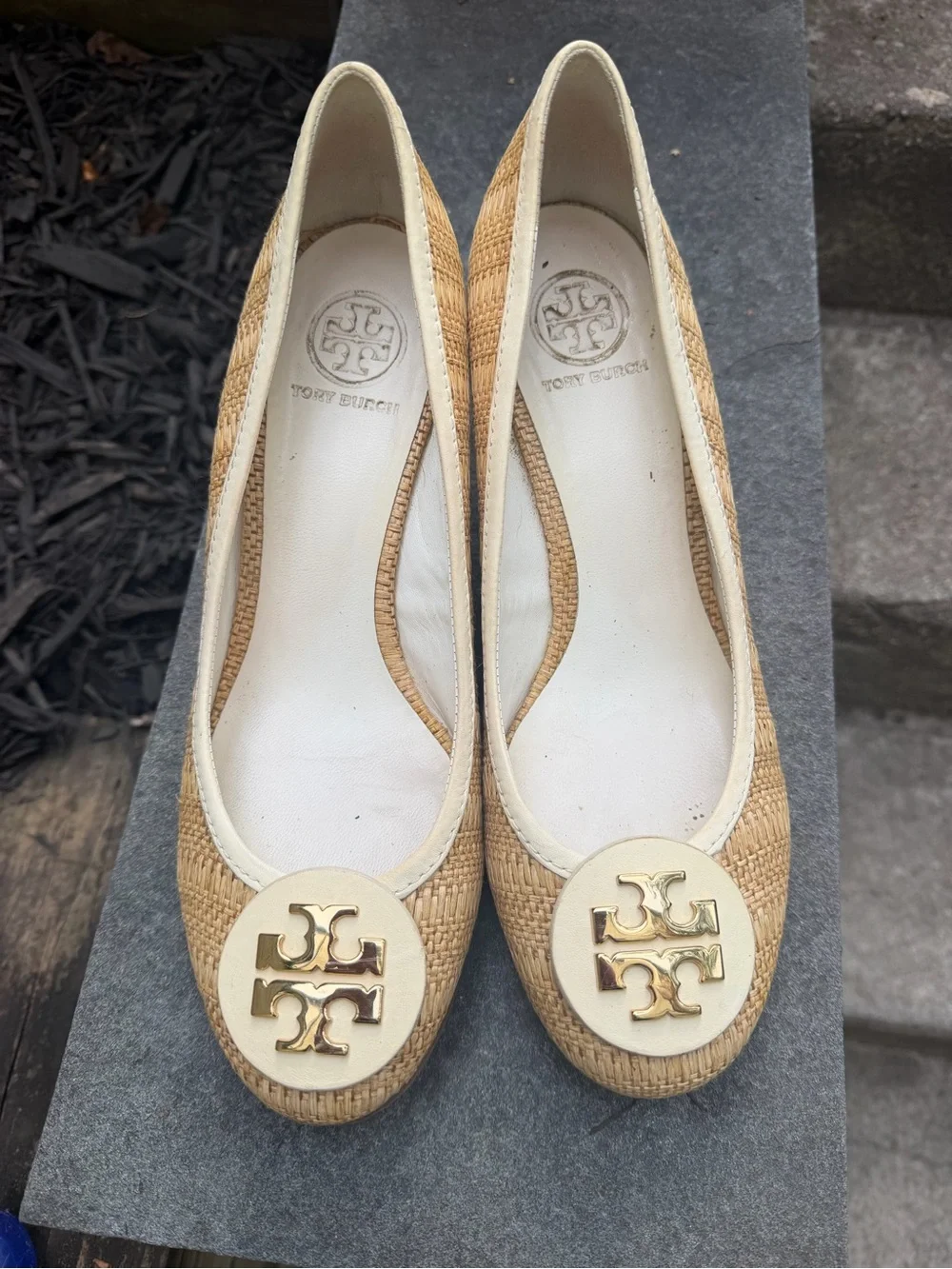 Stunning Tory Burch Reva chunky heel shoes very good condition